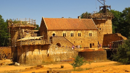 L'auberge de la tuilerie Le chantier médiéval de Guédelon. 